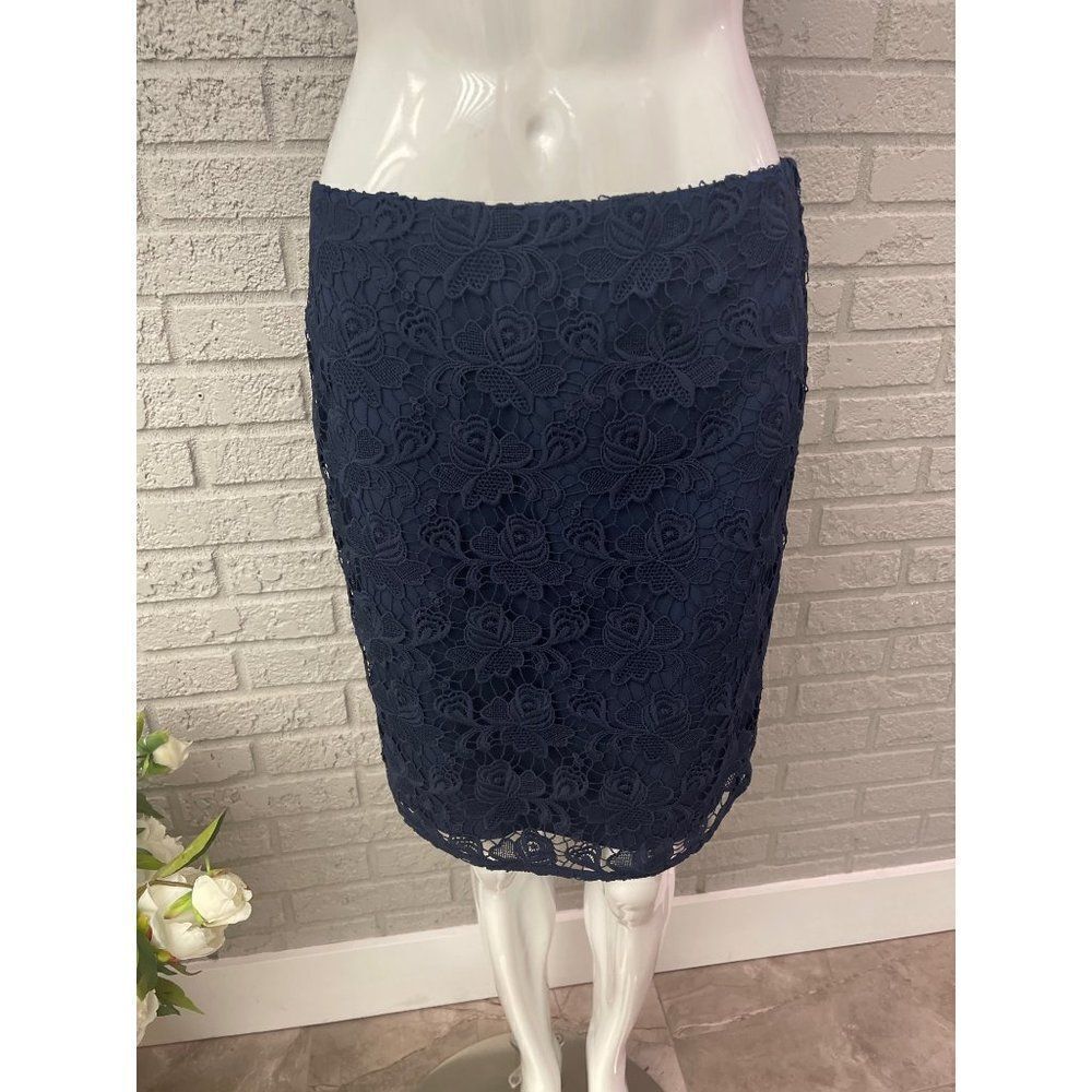 Banana Republic Navy Crochet Lace Pencil Skirt Size 4